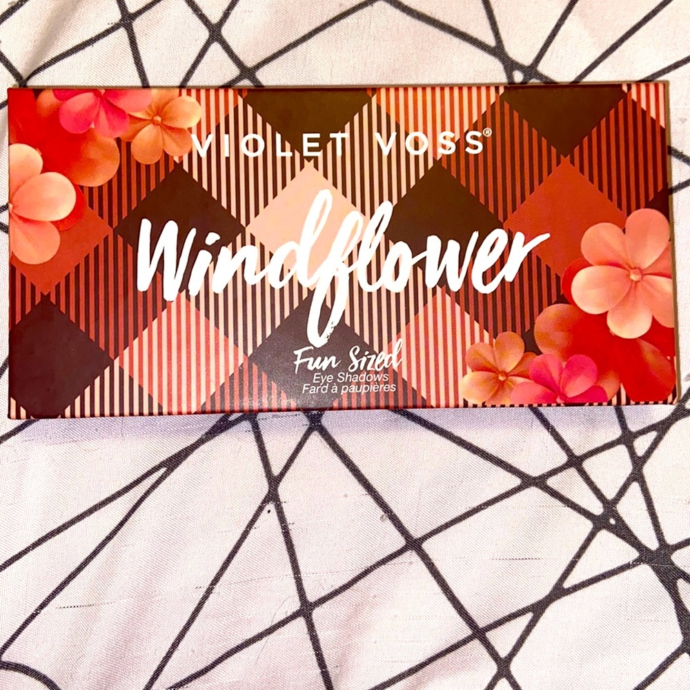 Discontinued Violet Voss Windflower Eyeshadow Palette